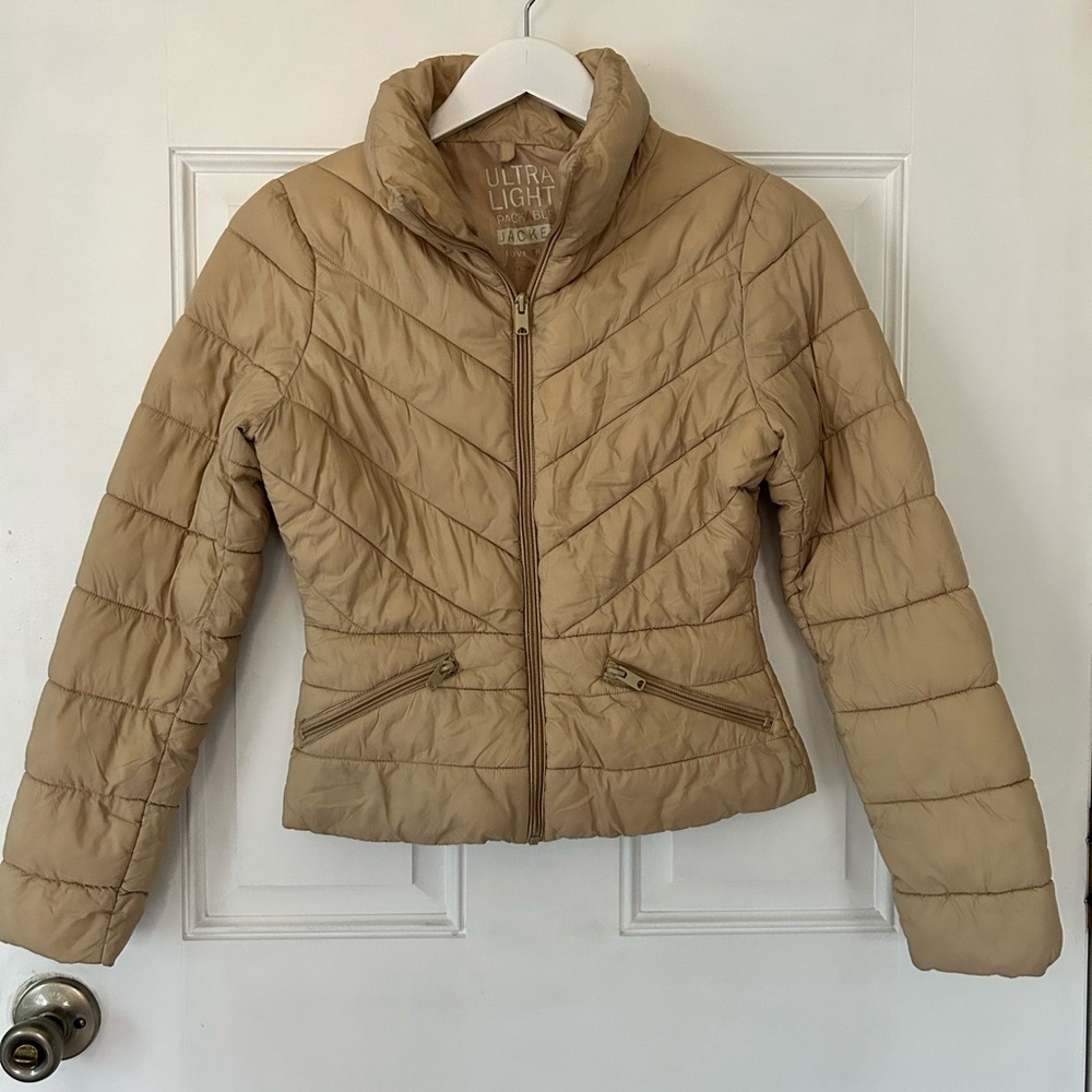 Love Tree Women's Beige Puffer Jacket